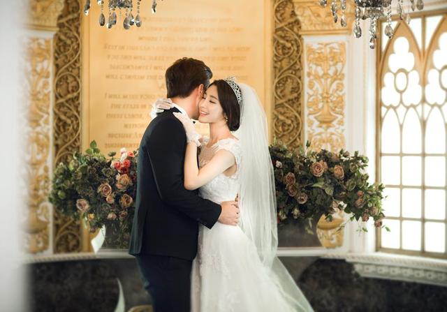 婚纱照放卧室哪里好 婚纱照放卧室哪里好
