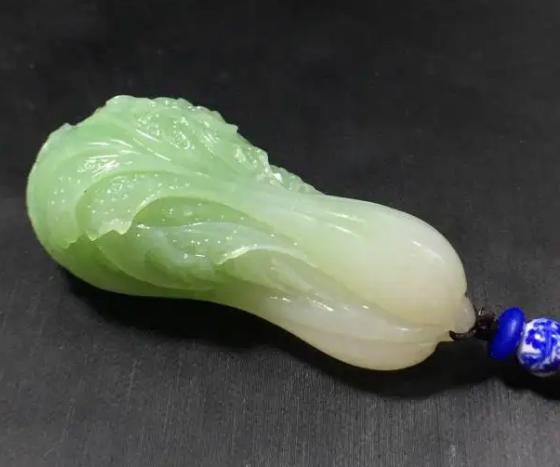 什么人不能戴玉白菜? 什么人不能戴玉白菜?