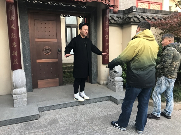 风水大师谈大门对着厕所如何化解 风水大师谈大门对着厕所如何化解