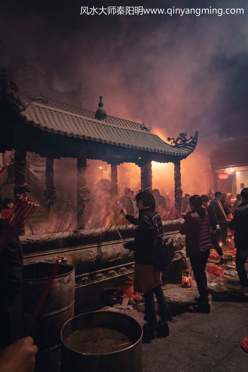 风水大师谈拜神有什么讲究