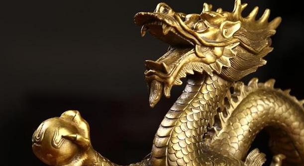 2021年生肖龙事业比较低迷