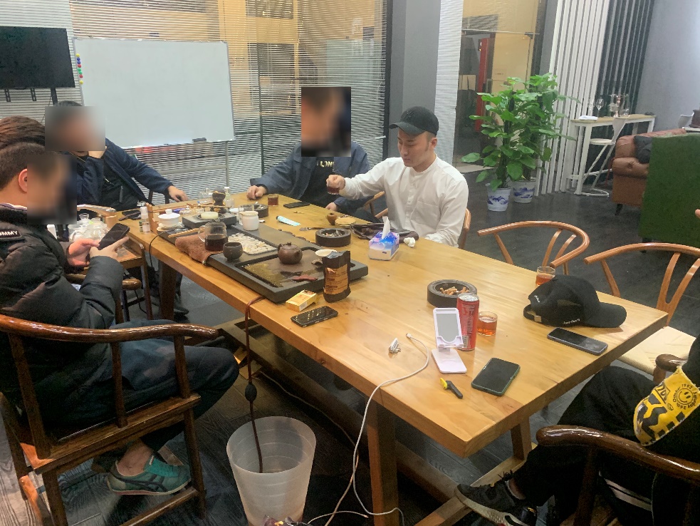 算命大师秦阳明讲“聚财手”的特征分析