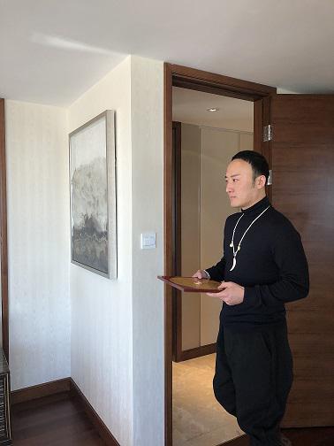 风水大师秦阳明教你看大门朝向选地垫颜色
